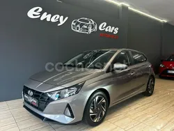 Beige Usado 2021 Hyundai i20 Berlina | 13.995 € (Un poco caro)