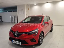 Rojo Usado 2021 Renault Clio V Zen Berlina | 18.400 € (Un poco caro)