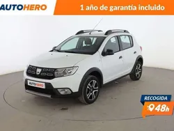 Amarillo Usado 2018 Dacia Sandero Utilitario | 12.099 € (Un poco caro)