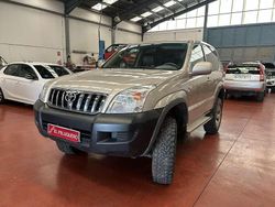 Gris Usado 2005 Toyota Land Cruiser SUV | 22.000 € (Un poco caro)