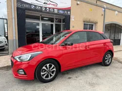 Rojo Usado 2020 Hyundai i20 Berlina | 11.999 € (Precio justo)