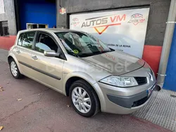 Beige Usado 2007 Renault Mégane II Dynamique Berlina | 3250 € (Precio justo)