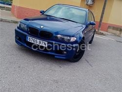Azul Usado 2002 BMW 330 Sport Line Berlina | 2600 €