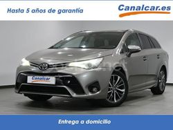 Marrón Usado 2015 Toyota Avensis Executive Familiar | 9925 € (Precio justo)