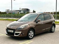 Marrón Usado 2010 Renault Scénic III Dynamique Monovolumen | 5300 € (Buen precio)