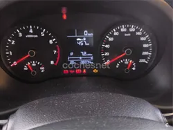 Gris / plata Usado 2023 Kia Rio Sport Berlina | 13.400 € (Precio justo)