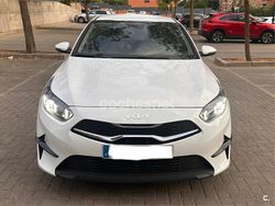 Blanco Usado 2022 Kia Ceed Berlina | 16.200 € (Buen precio)