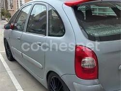 Gris / plata Usado 2010 Citroën Xsara Picasso Exclusive Monovolumen | 4000 € (Un poco caro)