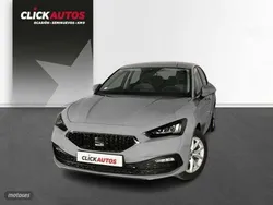 Plateado Usado 2024 Seat Leon Style Berlina | 21.450 € (Precio justo)