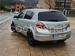 Gris / plata Usado 2005 Opel Astra Enjoy Berlina | 2000 € (Buen precio)
