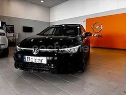 Negro Usado 2021 VW Golf VIII Life Berlina | 22.900 € (Caro)