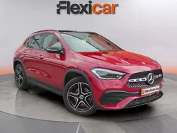 Rojo Usado 2023 Mercedes GLA200 SUV | 35.590 € (Precio justo)