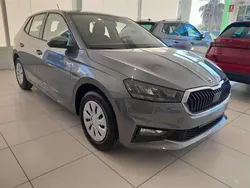 Nuevo 2025 Skoda Fabia Essence Utilitario | 15.890 € (Buen precio)