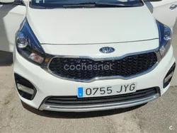 Blanco Usado 2017 Kia Carens Monovolumen | 8500 € (Super precio)