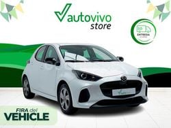 Blanco Usado 2024 Mazda 2 Exclusive-Line Berlina | 20.300 € (Super precio)