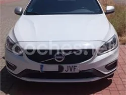 Blanco Usado 2016 Volvo V60 R-Design Momentum Familiar | 13.500 € (Precio justo)