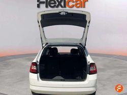 Blanco Usado 2017 Skoda Fabia Ambition Familiar | 7490 € (Buen precio)