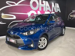 Azul Usado 2021 Toyota Yaris Hybrid Active Berlina | 15.990 € (Super precio)