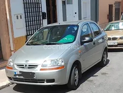 Gris / plata Usado 2004 Chevrolet Kalos SE Berlina | 2200 € (Precio justo)