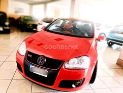 Rojo Usado 2006 VW Golf V GTI Berlina | 8900 € (Precio justo)
