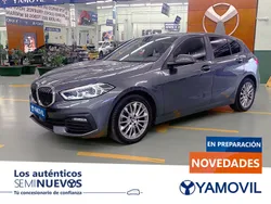 Gris / plata Usado 2020 BMW 118 Comfort Edition Utilitario | 22.750 € (Precio justo)