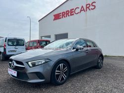 Gris / plata Usado 2022 Mercedes A200 Berlina | 26.999 € (Precio justo)