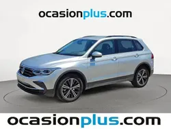 Gris plata Usado 2021 VW Tiguan Life SUV | 24.546 € (Super precio)