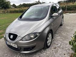 Gris Usado 2004 Seat Altea Sport Monovolumen | 3850 € (Un poco caro)
