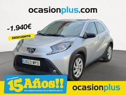 Gris Usado 2024 Toyota Aygo Play Utilitario | 14.450 € (Precio justo)
