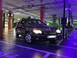 Azul Usado 2001 Mercedes E320 Elegance Berlina | 4450 €