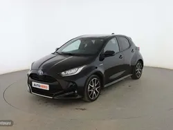 Negro Usado 2021 Toyota Yaris Hybrid Style SUV | 19.699 € (Un poco caro)