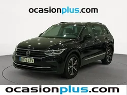 Negro Usado 2022 VW Tiguan Life SUV | 24.991 € (Precio justo)
