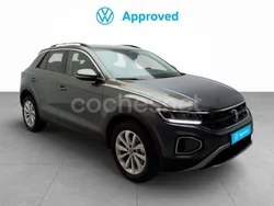 Gris / plata Usado 2025 VW T-Roc Life SUV | 29.930 € (Caro)