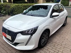 Blanco Usado 2021 Peugeot 208 Allure Utilitario | 13.990 € (Precio justo)