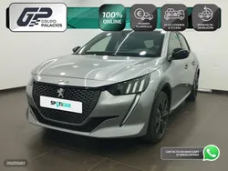 Gris Usado 2023 Peugeot e-208 GT Utilitario | 29.950 €