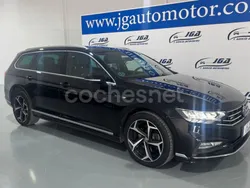 Negro Usado 2021 VW Passat R-line Familiar | 22.900 € (Caro)