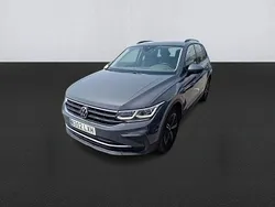 Gris Usado 2022 VW Tiguan Life SUV | 25.800 € (Buen precio)