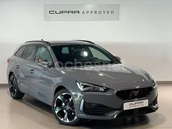 Gris / plata Usado 2024 Cupra Leon Familiar | 26.900 € (Precio justo)