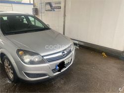 Gris / plata Usado 2008 Opel Astra Cosmo Berlina | 3800 € (Precio justo)