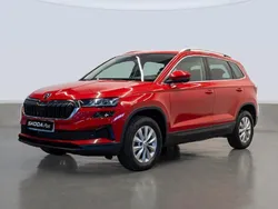 Rojo Usado 2024 Skoda Karoq Selection SUV | 27.500 € (Un poco caro)