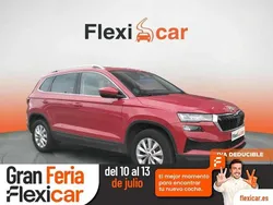 Rojo Usado 2023 Skoda Karoq Ambition SUV | 19.880 € (Buen precio)