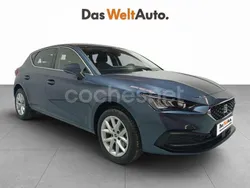 Gris / plata Usado 2025 Seat Leon Style Berlina | 25.390 € (Buen precio)