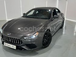 Gris / plata Usado 2020 Maserati Ghibli Coupe | 54.990 €