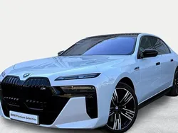 Usado 2023 BMW M760e Berlina | 93.900 €