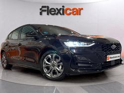 Negro Usado 2023 Ford Focus ST-Line X Berlina | 17.790 € (Precio justo)