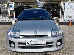 Gris Usado 2002 Renault Clio II Utilitario | 18.490 €