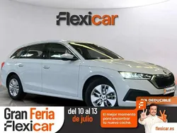 Blanco Usado 2023 Skoda Octavia Style Familiar | 20.490 € (Buen precio)