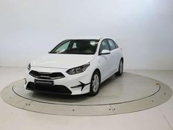 Blanco Usado 2023 Kia Ceed Utilitario | 16.625 € (Buen precio)