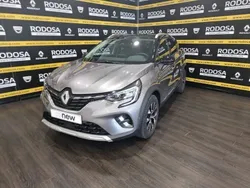 Gris Usado 2024 Renault Captur Techno SUV | 21.400 € (Un poco caro)