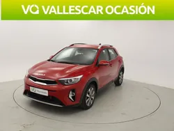 Rojo Usado 2024 Kia Stonic SUV | 18.890 € (Un poco caro)